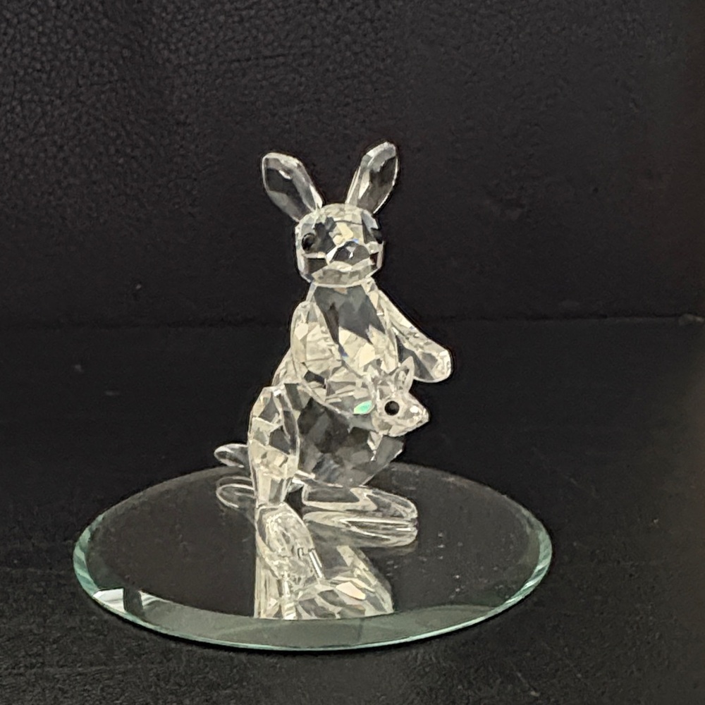 Swarovski Crystal mother kangaroo with baby